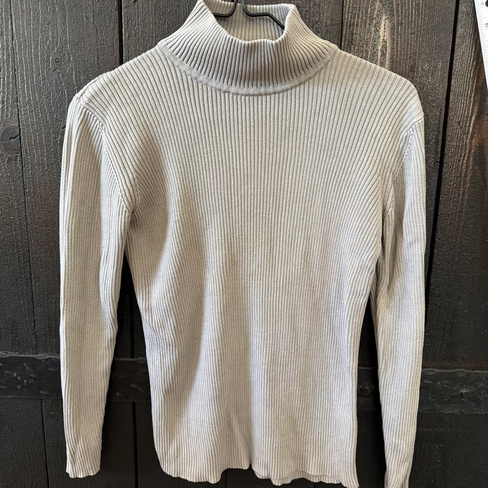 Nordstrom 100% Silk Women's Size Small Beige Top Long Sleeve Career Preppy Y2K O